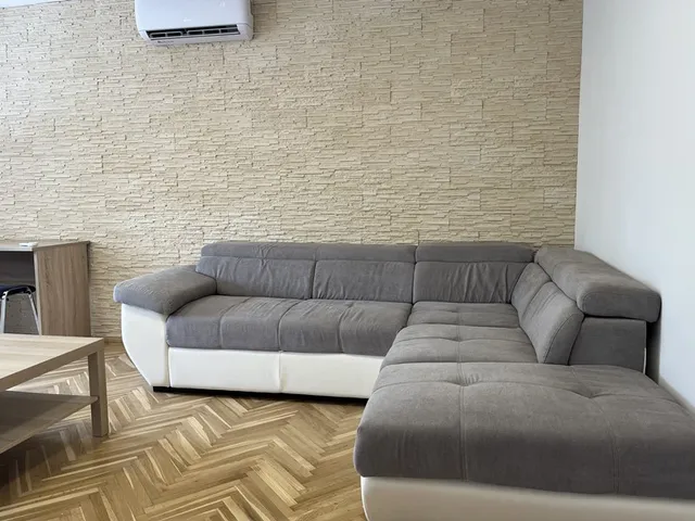 Kiadó lakás Pécs, Egyetemváros 54 nm