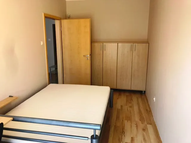 Kiadó lakás Pécs, Egyetemváros, Garay utca 49 nm