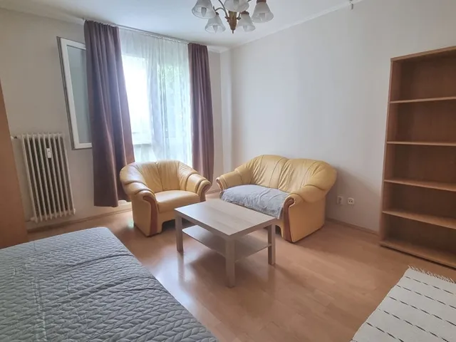 Kiadó lakás Pécs, Egyetemváros, Gosztonyi Gyula 47 nm