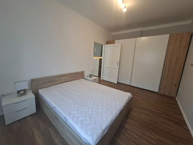 Kiadó lakás Pécs, Belváros, Petőfi Sándor utca 64 nm