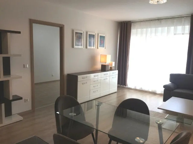 Kiadó lakás Pécs, Belváros, Báthory István utca 68 nm