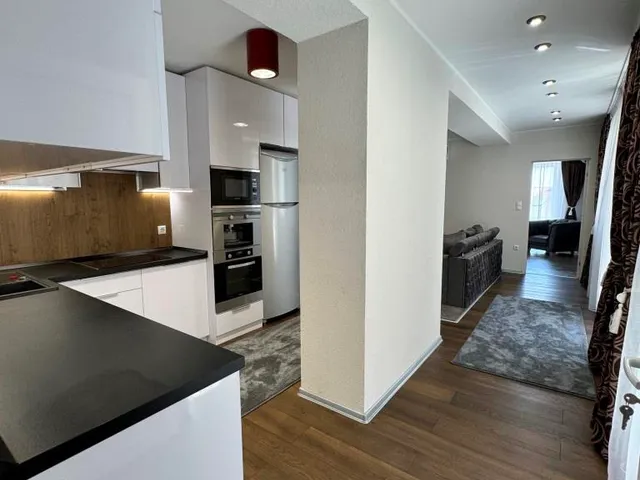 Kiadó ház Pécs, Felsővámház utca  70 nm