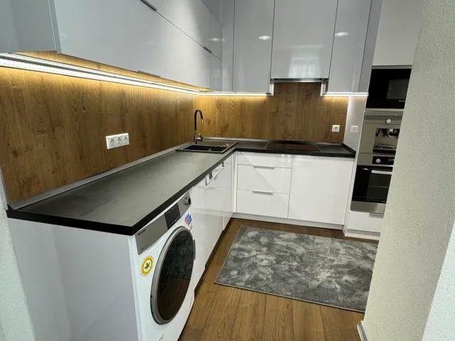 Kiadó ház Pécs, Felsővámház utca  70 nm