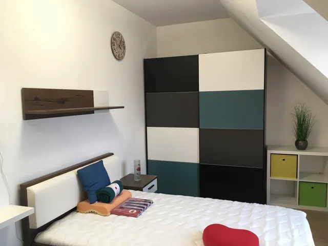 Kiadó lakás Pécs, Egyetemváros, Szigeti út 83 nm
