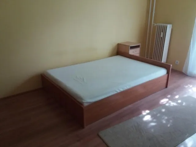 Kiadó lakás Pécs, Egyetemváros, Szigeti út 44 nm