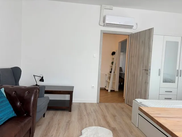 Kiadó lakás Pécs, Belváros, Rákóczi út 122 nm