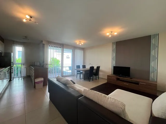 Kiadó lakás Pécs, Egyetemváros 75 nm