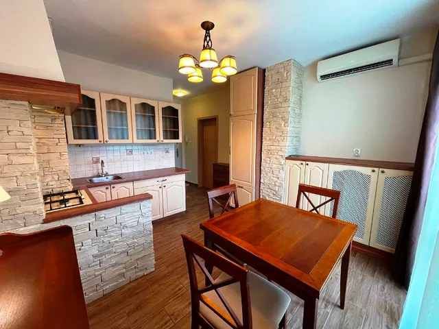 Kiadó lakás Pécs, Egyetemváros, Madách Imre utca 35 nm