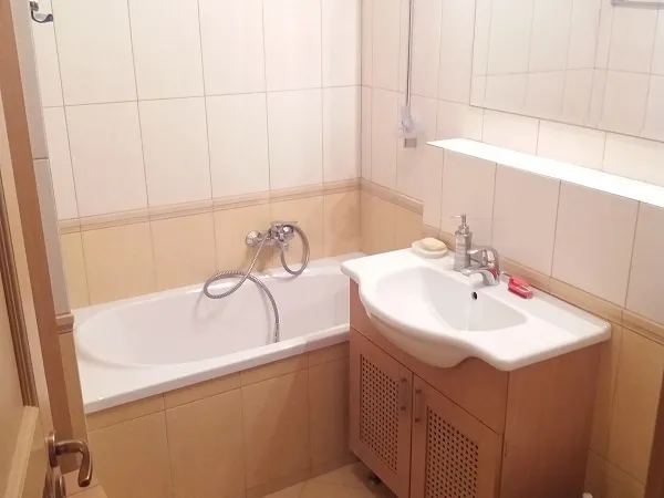 Kiadó lakás Pécs, Hunyadi János utca 53 nm