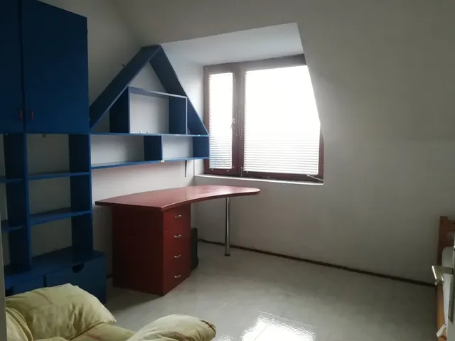 Kiadó lakás Pécs, Egyetemváros, Fogaras utca 90 nm