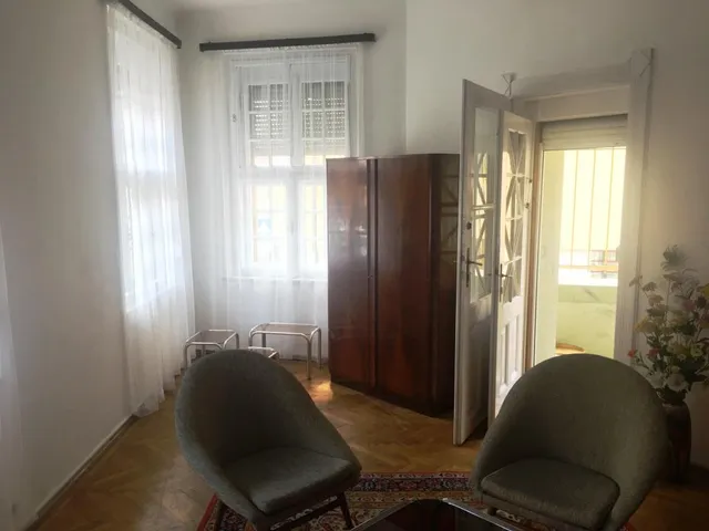 Kiadó lakás Pécs, Belváros, Búza tér 77 nm