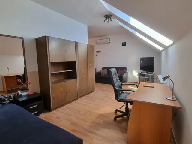 Kiadó lakás Pécs, Belváros, Perczel Miklós utca 34 nm