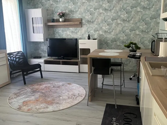 Kiadó lakás Pécs, Egyetemváros, Szigeti út 40 nm