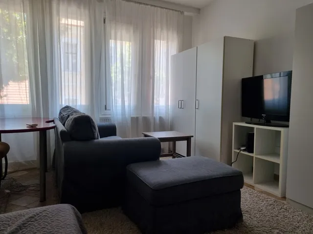 Kiadó lakás Pécs, Belváros, Kaposvári utca 43 nm
