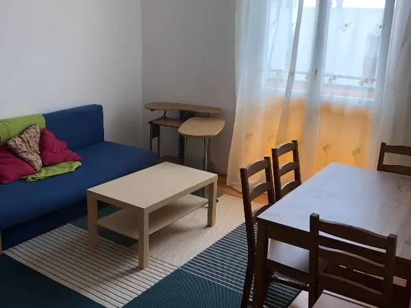 Kiadó lakás Pécs, Egyetemváros 36 nm