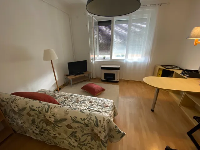 Kiadó lakás Pécs, Egyetemváros, Garay utca 34 nm