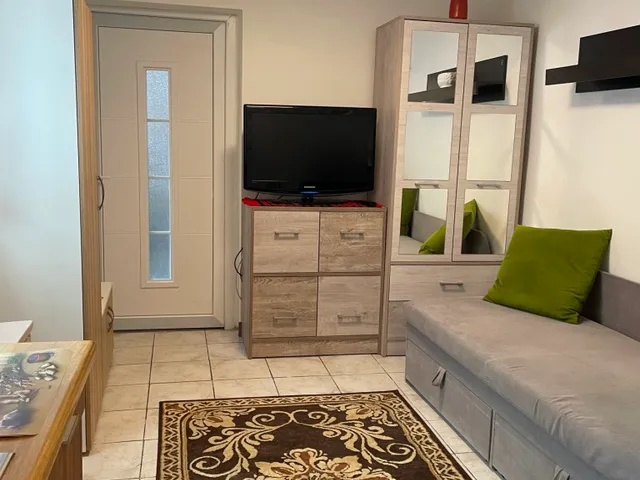 Kiadó ház Pécs 24 nm