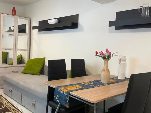 Kiadó ház Pécs, Remény utca 24 nm