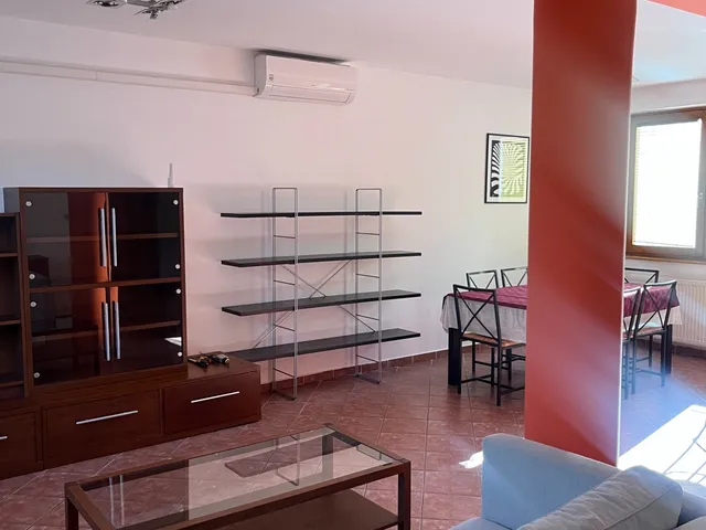 Kiadó lakás Pécs, Egyetemváros 80 nm