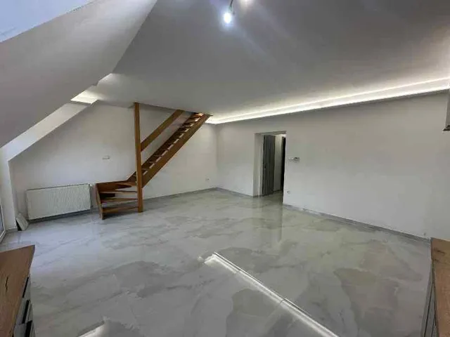 Kiadó lakás Pécs, Belváros, Móricz Zsigmond tér 74 nm