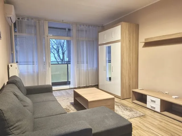 Kiadó lakás Pécs, Belváros 52 nm