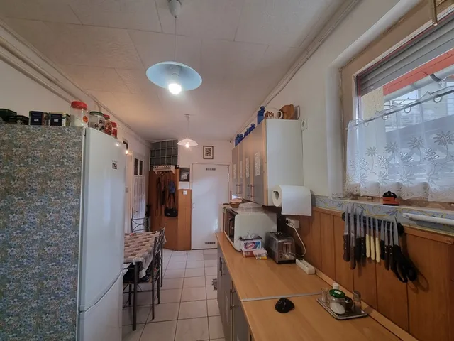 Kiadó lakás Pécs, Egyetemváros, Alkotmány utca 40 nm