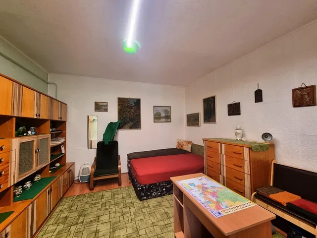 Kiadó lakás Pécs, Egyetemváros, Alkotmány utca 40 nm