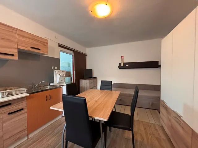 Kiadó ház Pécs, Remény utca 24 nm