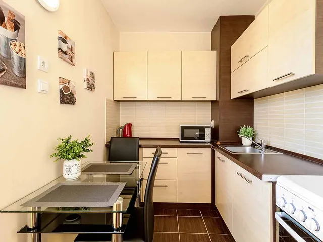 Kiadó lakás Pécs, Egyetemváros, Szigeti út 47 nm