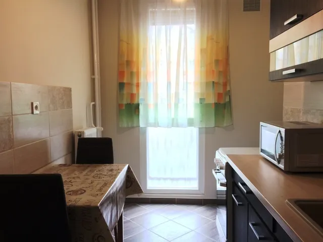 Kiadó lakás Pécs, Egyetemváros, Stadion 54 nm