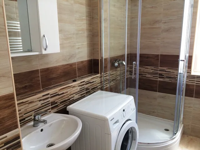 Kiadó lakás Pécs, Egyetemváros, József Attila utca 54 nm