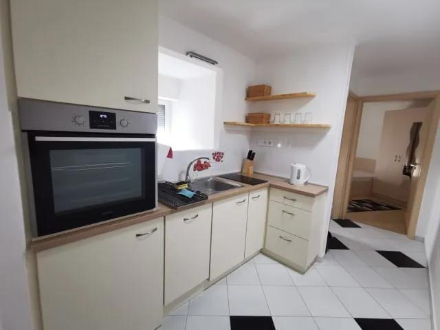 Kiadó lakás Pécs, Egyetemváros, Hungária utca 54 nm