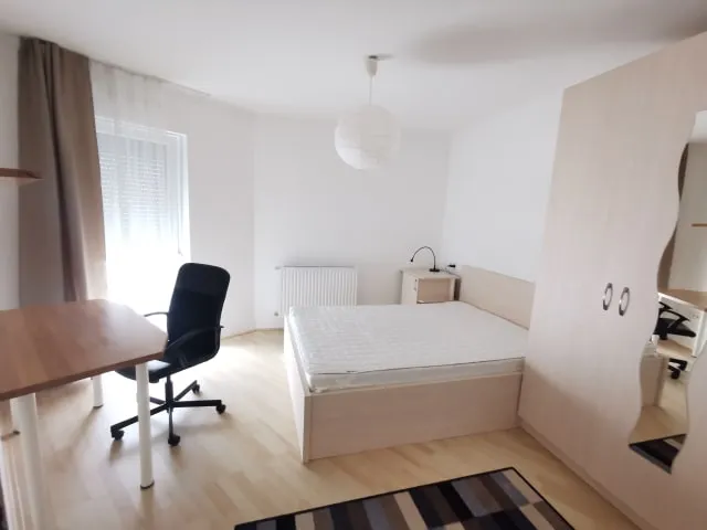 Kiadó lakás Pécs, Egyetemváros, Hungária utca 54 nm