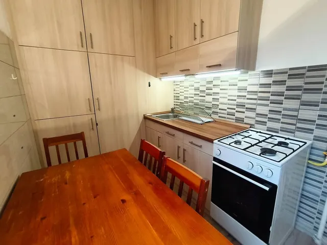 Kiadó lakás Pécs, Egyetemváros, Szigeti út  64 nm