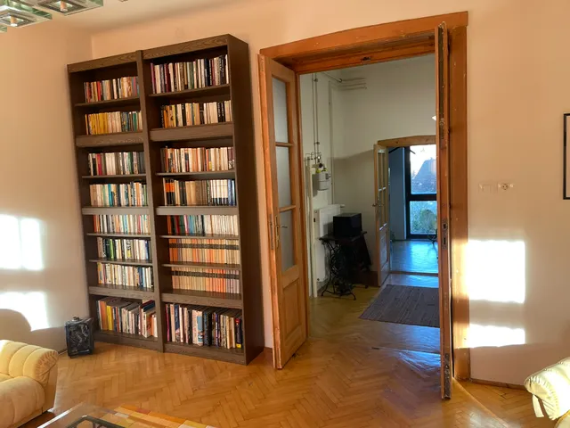 Kiadó lakás Pécs, Egyetemváros, Petőfi Sándor utca 75 nm