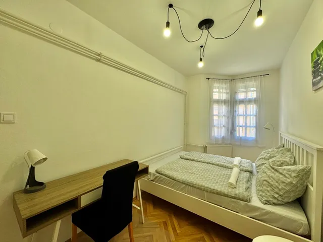 Kiadó lakás Pécs, Belváros, Mária utca 42 nm