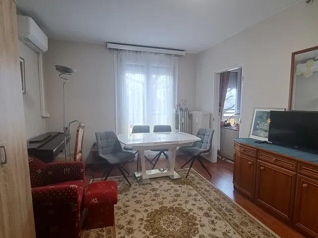 Kiadó lakás Pécs, Egyetemváros, Szigeti út 35 nm