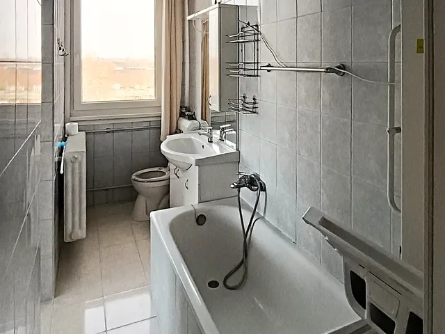 Kiadó lakás Pécs, Belváros, Nagy Lajos király útja  55 nm