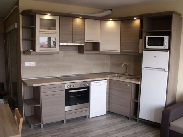 Kiadó lakás Pécs, Belváros, Hungária út 54 nm