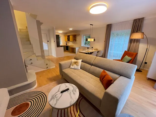 Kiadó lakás Pécs 98 nm