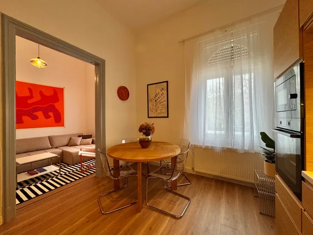 Kiadó lakás Pécs, Belváros, Rákóczi út 68 nm