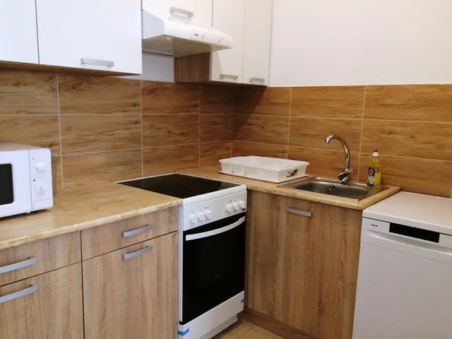 Kiadó lakás Pécs, Egyetemváros, József Attila utca 54 nm