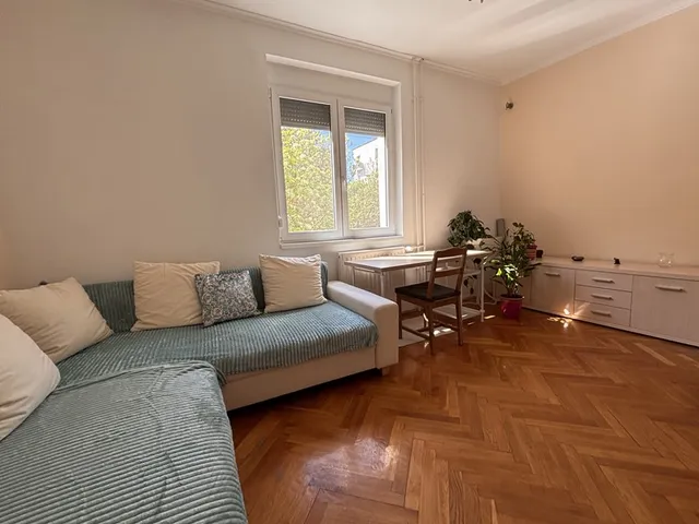 Kiadó lakás Pécs, Uránváros 60 nm