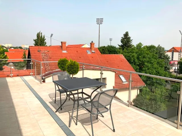 Kiadó lakás Pécs, Szigeti út 59 nm