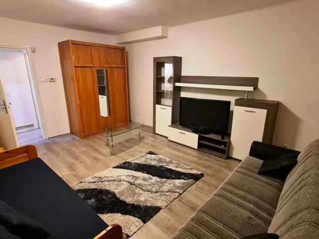 Kiadó lakás Pécs, Belváros 54 nm