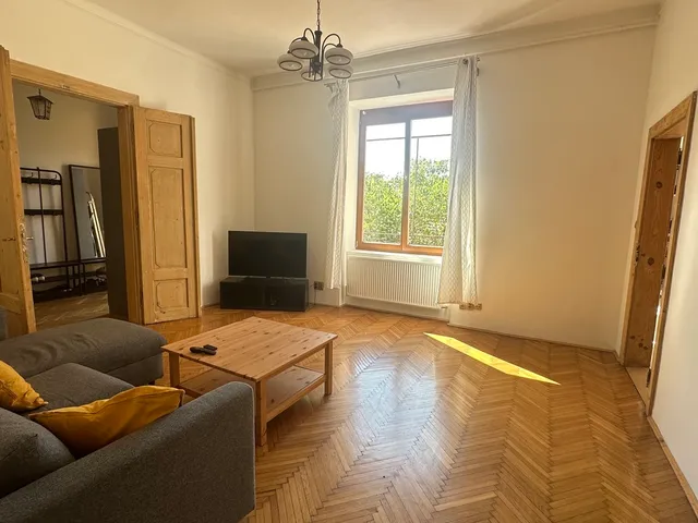 Kiadó lakás Pécs, Belváros, Anna utca 117 nm