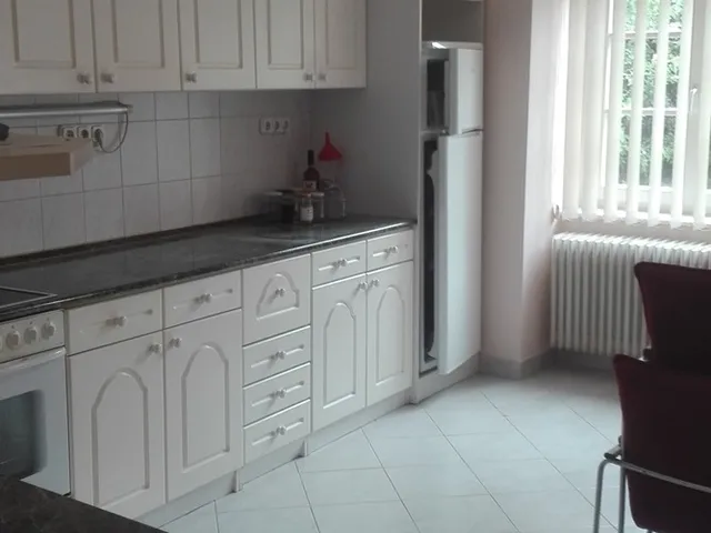 Kiadó kereskedelmi és ipari ingatlan Pécs, Belváros, Király 140 nm