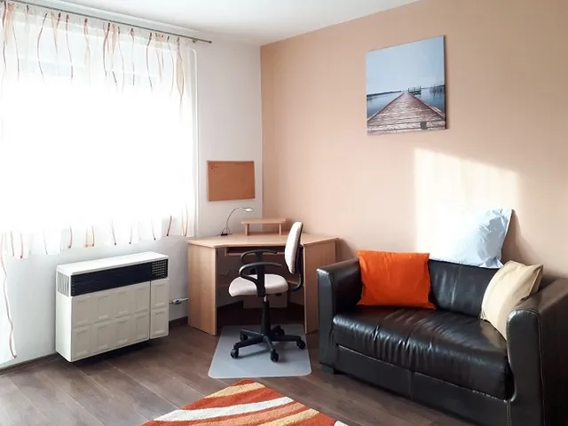 Kiadó lakás Pécs, Egyetemváros, Hungária út 40 nm