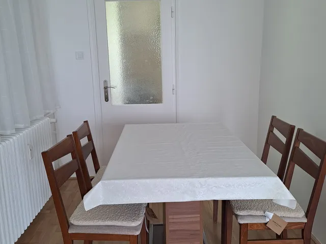 Kiadó lakás Pécs, Egyetemváros 52 nm