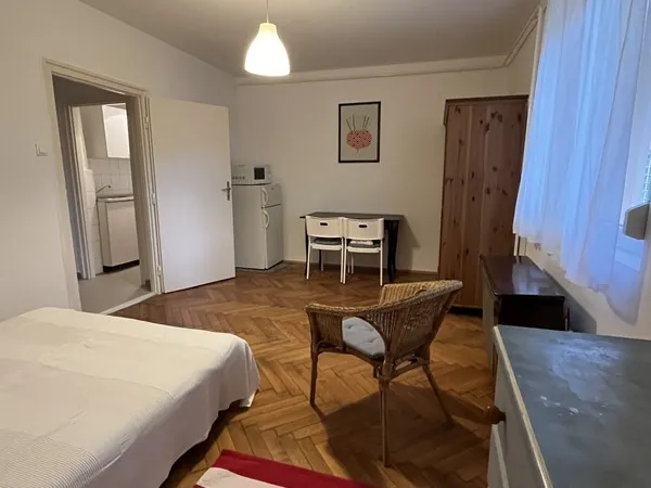 Kiadó lakás Pécs, Uránváros, Ybl Miklós 30 nm